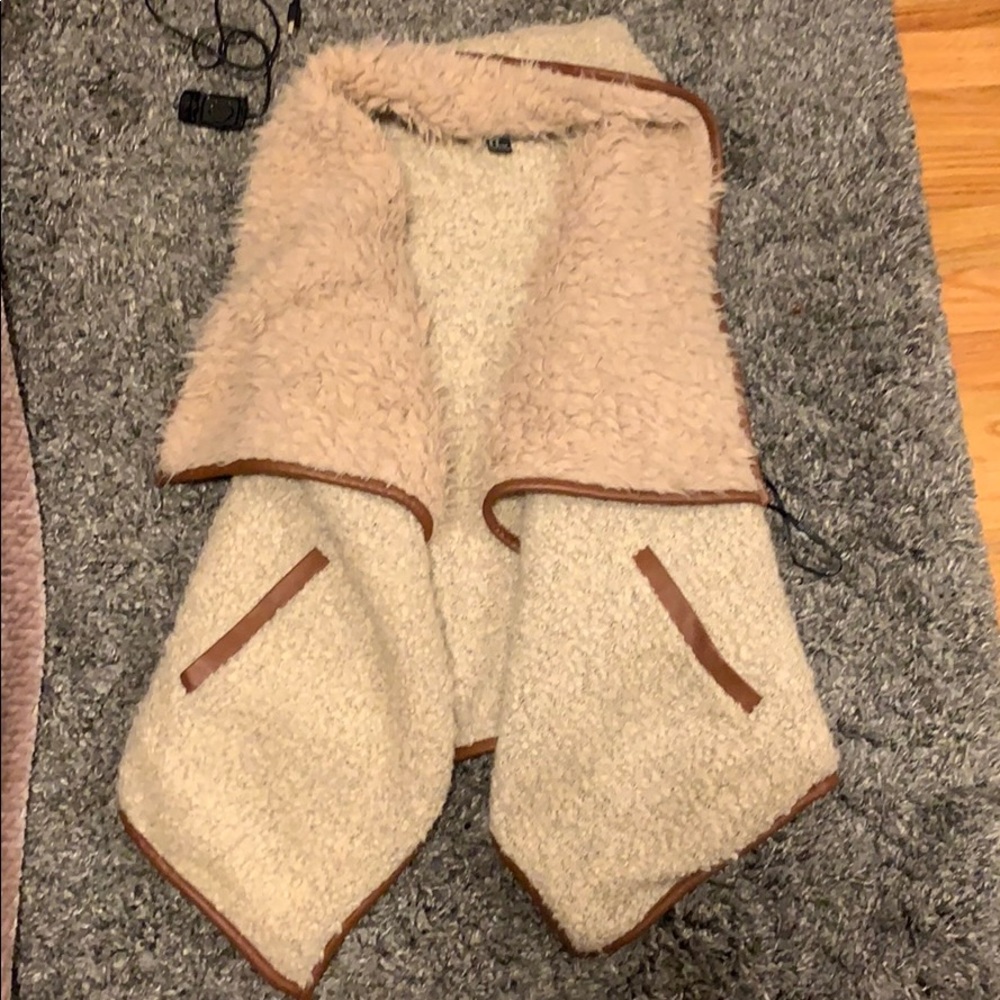 Fur vest